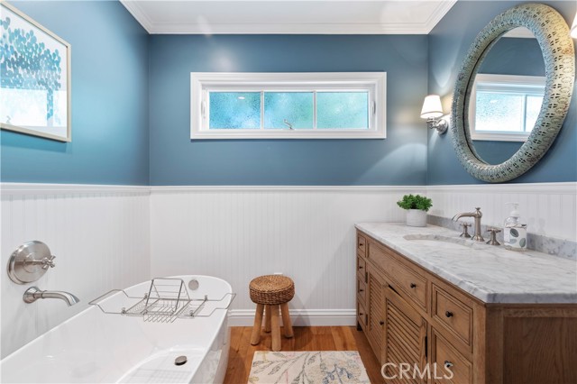 Detail Gallery Image 19 of 51 For 16696 Bayview Dr, Sunset Beach,  CA 92649 - 3 Beds | 2/1 Baths