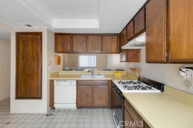 Detail Gallery Image 13 of 28 For 9021 Westminster Ave, Garden Grove,  CA 92844 - 2 Beds | 2/1 Baths