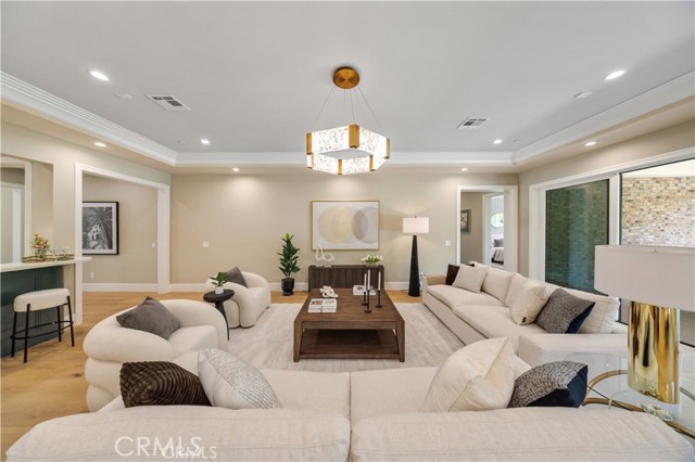 Detail Gallery Image 10 of 22 For 608 Arbolada, Arcadia,  CA 91006 - 5 Beds | 6 Baths