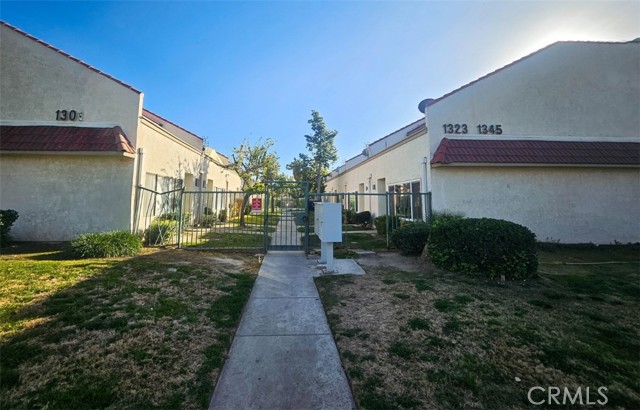 Detail Gallery Image 37 of 37 For 1337 W Latham, Hemet,  CA 92543 - 3 Beds | 2/1 Baths