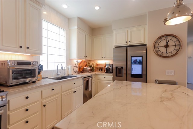 Detail Gallery Image 13 of 46 For 142 Main Street, Ladera Ranch,  CA 92694 - 4 Beds | 2/1 Baths