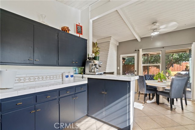 Detail Gallery Image 6 of 32 For 17751 Stagg St, Reseda,  CA 91335 - 3 Beds | 2 Baths