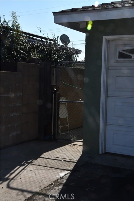 917 W. Flora St., Ontario CA: https://media.crmls.org/medias/6cbc1358-ac5c-405c-914f-2958fd7d70ed.jpg