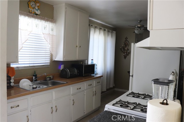 1971 7th, Riverside CA: https://media.crmls.org/medias/6cbc4381-882e-4780-88b0-e1b25ba4faee.jpg