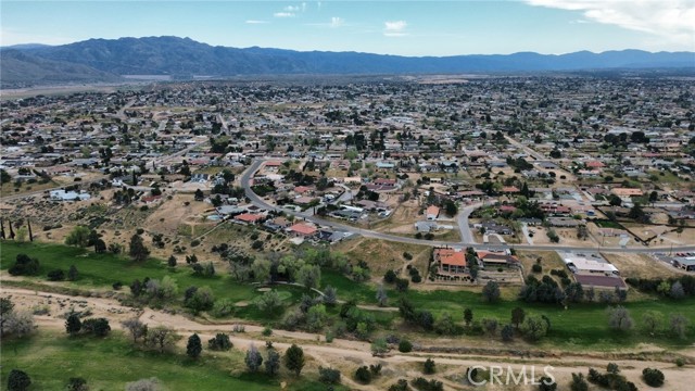 Detail Gallery Image 5 of 7 For 18155 Orange, Hesperia,  CA 92345 - – Beds | – Baths