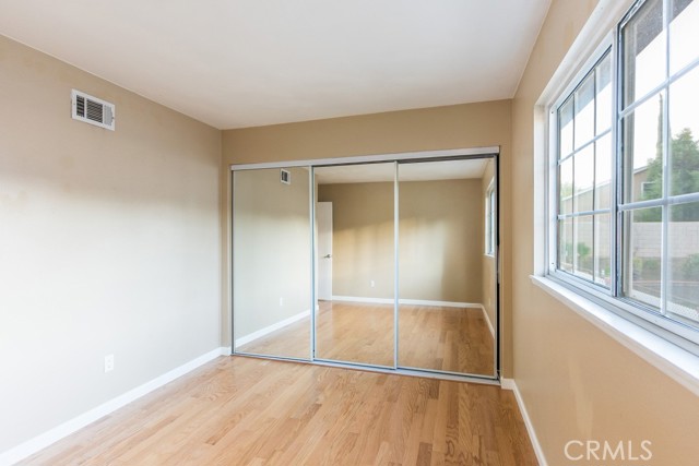 Detail Gallery Image 25 of 66 For 23132 Posada, Valencia,  CA 91354 - 5 Beds | 3 Baths