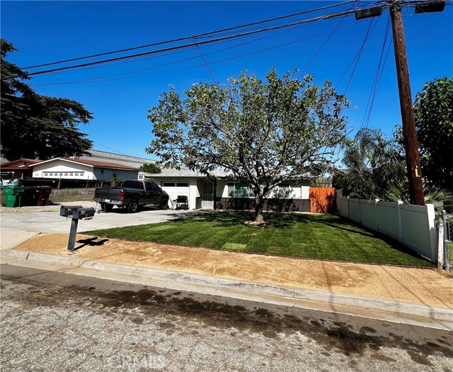 Detail Gallery Image 2 of 11 For 174 Maple Ave, Beaumont,  CA 92223 - 3 Beds | 1 Baths