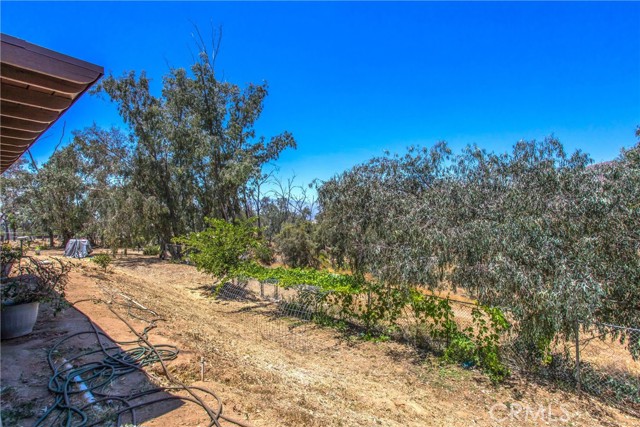 32272 Florida Avenue, Mentone CA: https://media.crmls.org/medias/6cc0a74a-30d7-4449-bbaf-c469893cac08.jpg