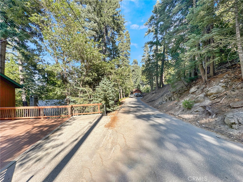 https://media.crmls.org/medias/6cc0b704-2693-42c1-a1be-bd4a0c38c830.jpg?preset=X-Large