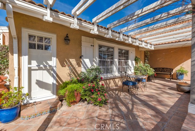 Detail Gallery Image 6 of 50 For 11431 Porter Valley, Porter Ranch,  CA 91326 - 3 Beds | 2 Baths