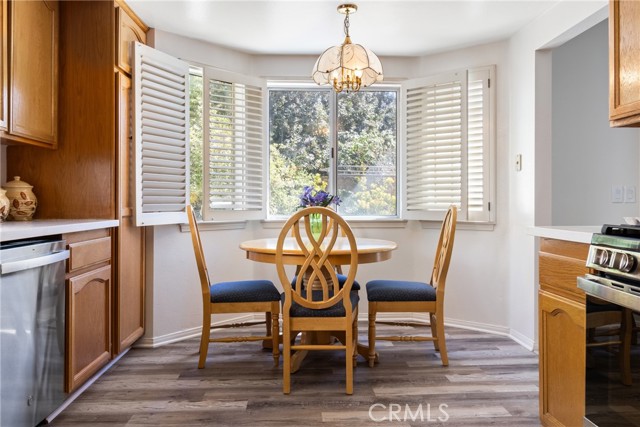 Detail Gallery Image 20 of 38 For 30112 Elizabeth Ct, Agoura Hills,  CA 91301 - 3 Beds | 2/1 Baths