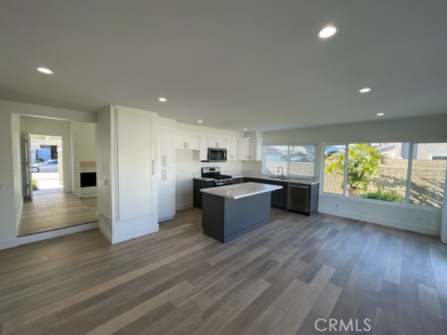 Detail Gallery Image 15 of 23 For 20412 Brentstone, Huntington Beach,  CA 92646 - 3 Beds | 2 Baths