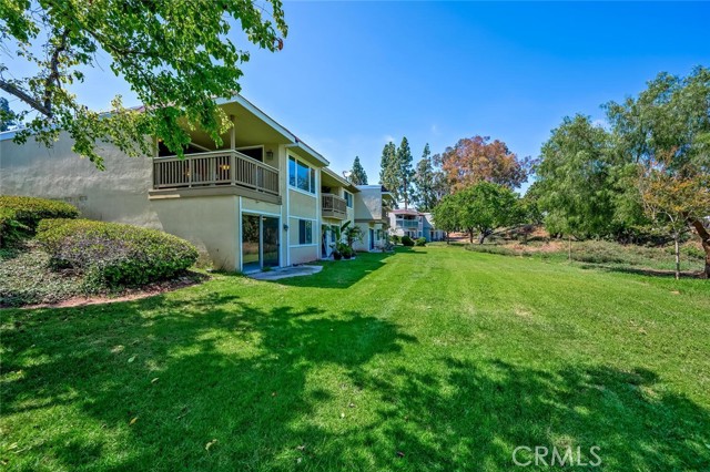 23392 Caminito Basilio, Laguna Hills CA: https://media.crmls.org/medias/6cc318d5-0161-4a45-b737-dc8965ff51fa.jpg