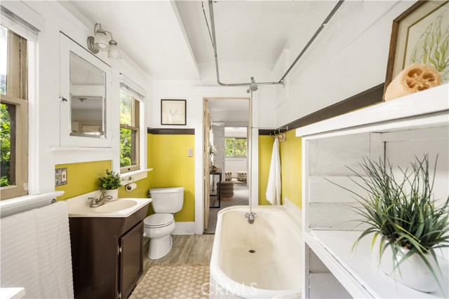 1559 Diamond Avenue, South Pasadena CA: https://media.crmls.org/medias/6cc35213-94cb-488f-8dff-5d69bdfd7e5f.jpg