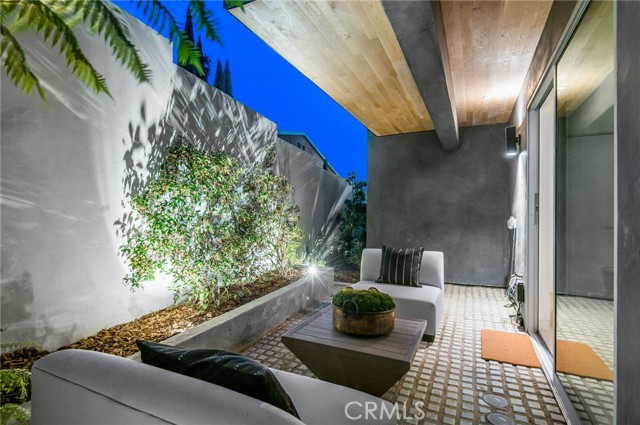 1264 Hyperion, Los Angeles, California 90029, 4 Bedrooms Bedrooms, ,3 BathroomsBathrooms,Single Family Residence,For Sale,Hyperion,AR24123809