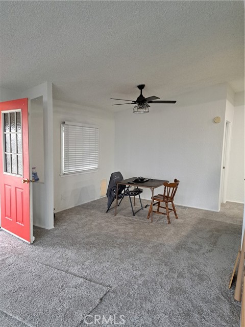 Detail Gallery Image 6 of 21 For 2498 Ayala Dr #136,  Rialto,  CA 92377 - 2 Beds | 2 Baths