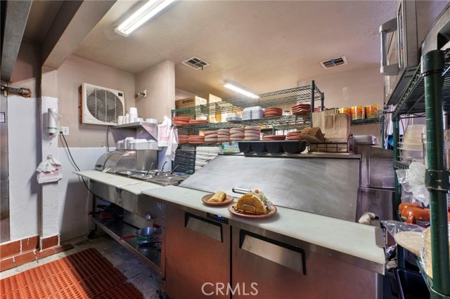 8111 Foothill Boulevard, Rancho Cucamonga CA: https://media.crmls.org/medias/6cc399d7-0dc9-4d1d-a252-9fe44b7938fd.jpg