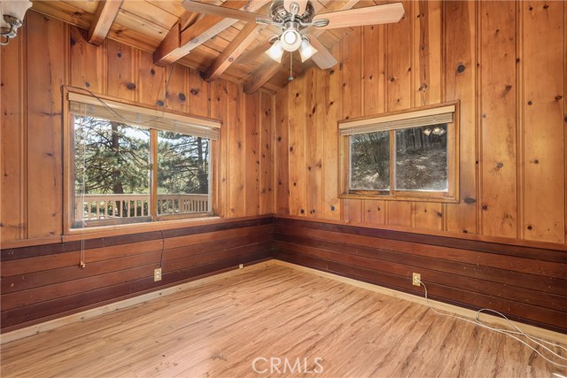 459 Delle, Crestline, CA 92325