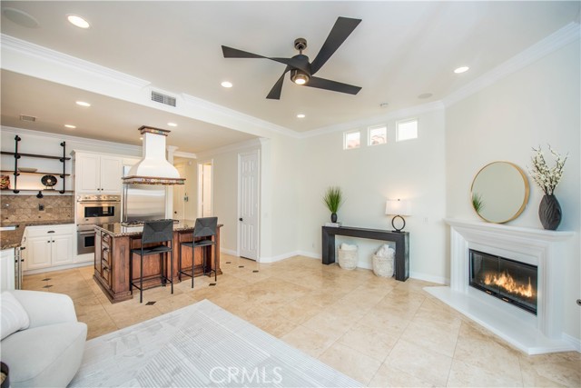 Detail Gallery Image 12 of 62 For 316 6th, Huntington Beach,  CA 92648 - 3 Beds | 3/1 Baths