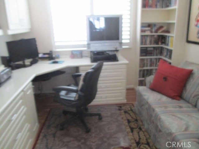 9216 Pioneer Lane, Corona CA: https://media.crmls.org/medias/6cc49d39-adf0-43fb-9f06-160f3ef0cecc.jpg