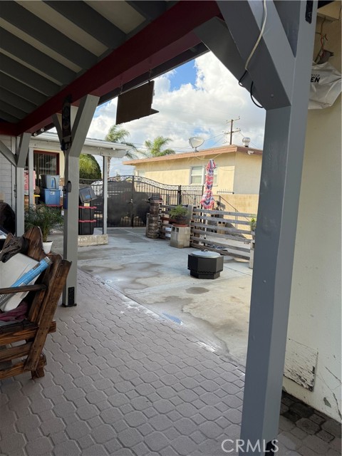 Detail Gallery Image 6 of 10 For 451 N Oakdale, Rialto,  CA 92376 - 3 Beds | 1 Baths