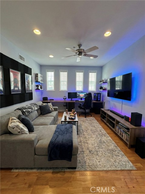 Detail Gallery Image 21 of 42 For 3 New Dawn, Irvine,  CA 92620 - 5 Beds | 5/1 Baths