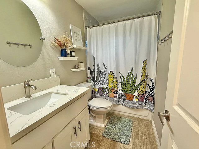 Detail Gallery Image 5 of 9 For 642 W Wilson St, Costa Mesa,  CA 92627 - 3 Beds | 2 Baths