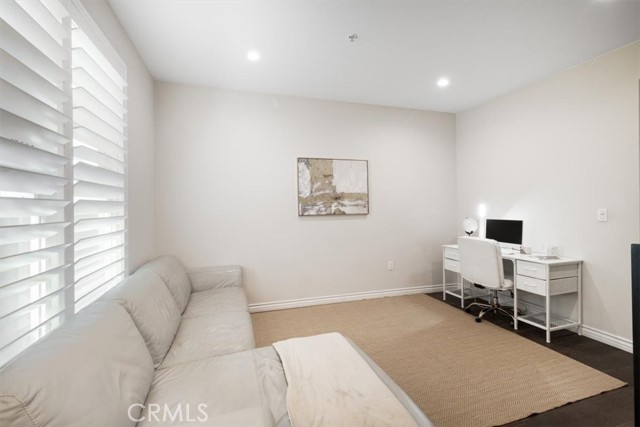 89 E Commonwealth Avenue, Alhambra CA: https://media.crmls.org/medias/6cc53f24-db77-4c05-b93b-3f92b3d3a86c.jpg