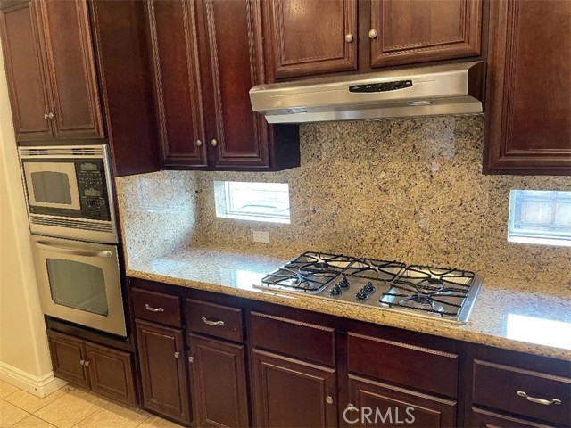 5307 Rose Arbor Lane, Bakersfield CA: https://media.crmls.org/medias/6cc592e4-8b7c-4adc-8c02-1e1b6c1b848c.jpg