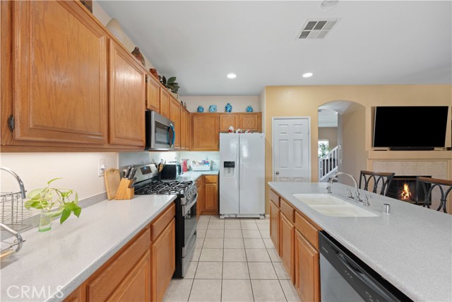 37032 Sabal Avenue, Palmdale CA: https://media.crmls.org/medias/6cc67d5d-640e-4dcd-8839-a2de2dd82a9d.jpg