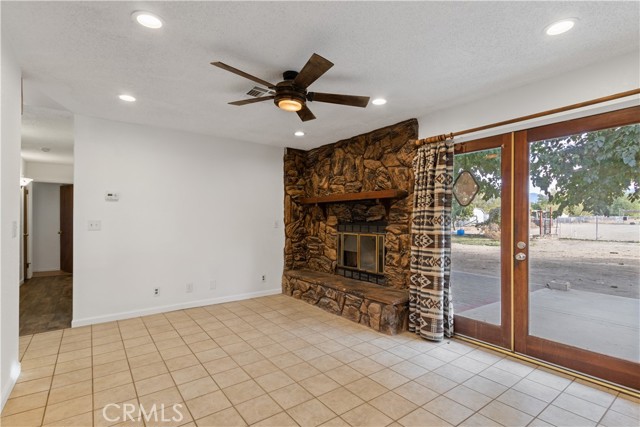 Detail Gallery Image 10 of 41 For 9740 E Avenue S2, Littlerock,  CA 93543 - 3 Beds | 2 Baths