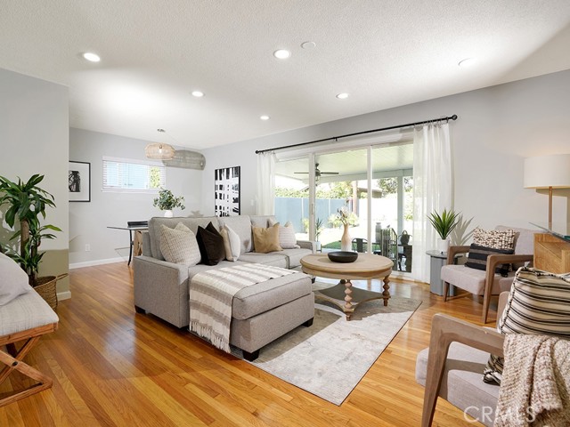 6cc75774 6350 43c4 9d16 D54b2042928e