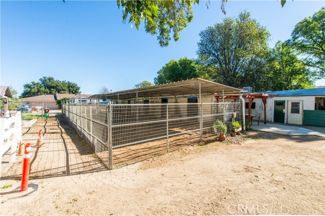 Detail Gallery Image 21 of 33 For 22050 Tulsa, Chatsworth,  CA 91311 - 2 Beds | 3 Baths