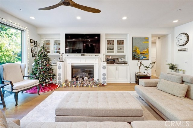 Detail Gallery Image 24 of 60 For 6845 Shadow Wood Dr, Moorpark,  CA 93021 - 5 Beds | 4/1 Baths