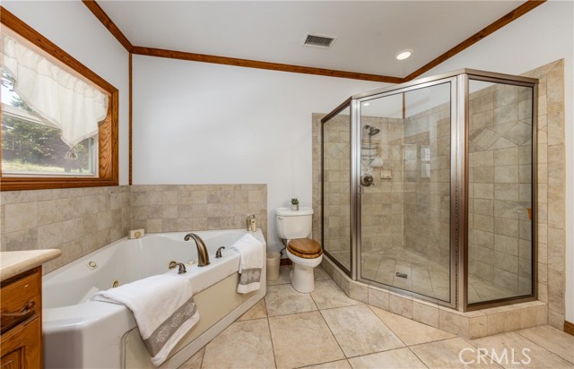 Detail Gallery Image 14 of 41 For 1840 Old Waterman Canyon Rd, San Bernardino,  CA 92404 - 3 Beds | 3/1 Baths