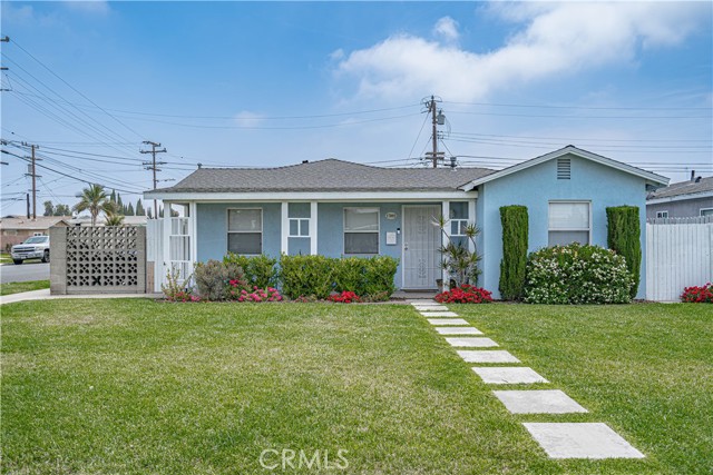 17002 S Catalina Avenue, Gardena CA: https://media.crmls.org/medias/6ccac27a-6121-422e-a3fb-23988d69a57b.jpg