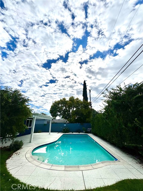 Detail Gallery Image 20 of 21 For 7845 Nevada, Canoga Park,  CA 91304 - 3 Beds | 2 Baths