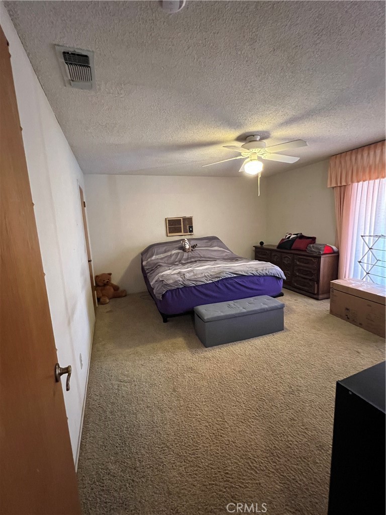https://media.crmls.org/medias/6ccbb85d-da02-4f77-b9d4-899fe05d00e2.jpg?preset=X-Large