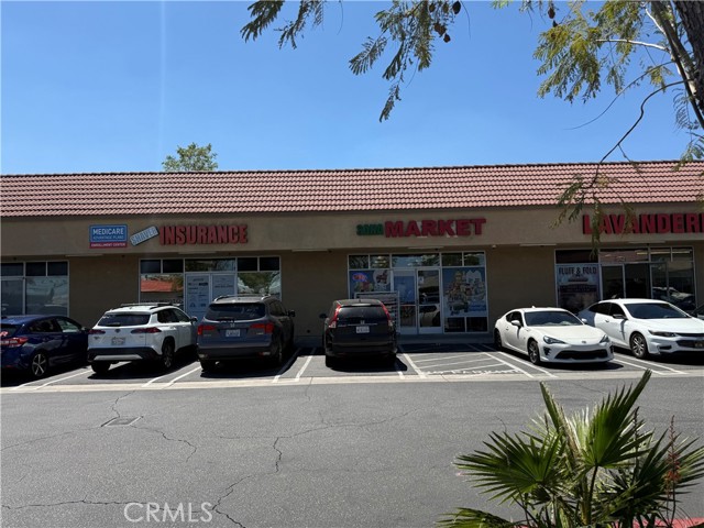 17480 Arrow Boulevard, Fontana CA: https://media.crmls.org/medias/6ccbcf04-c4ac-42c2-a3a8-c0d6ad2c41f9.jpg