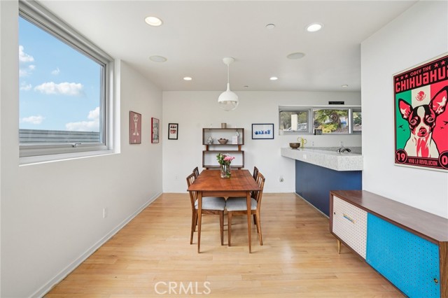 Detail Gallery Image 10 of 45 For 3640 Roseview Ave, Los Angeles,  CA 90065 - 3 Beds | 3 Baths