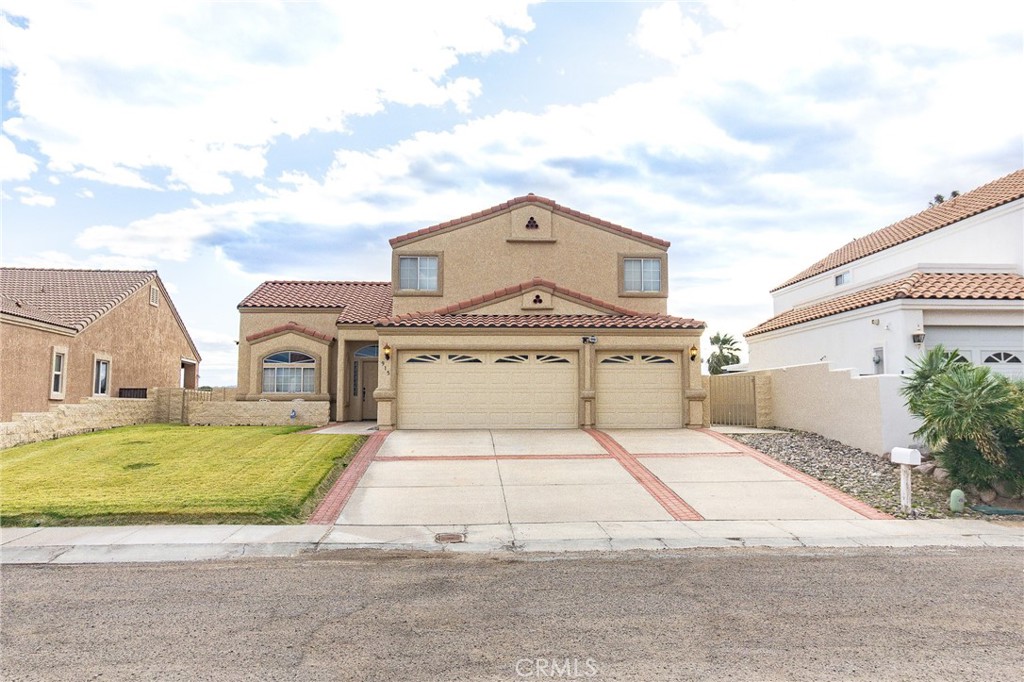 915 Beach Drive