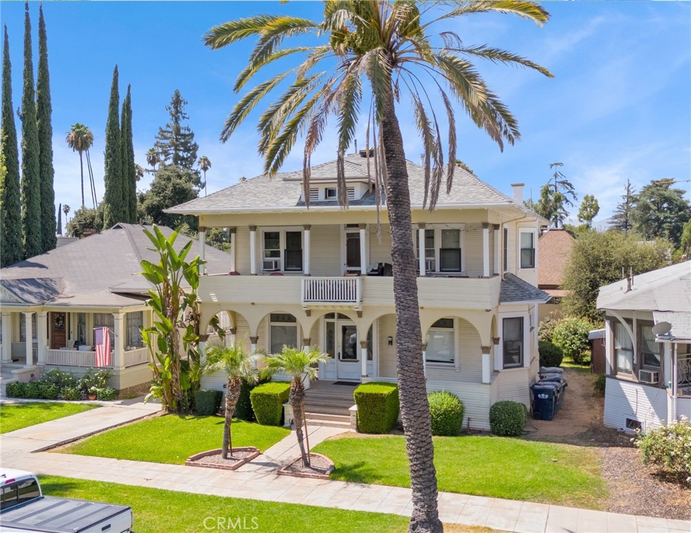 108 W Olive Avenue