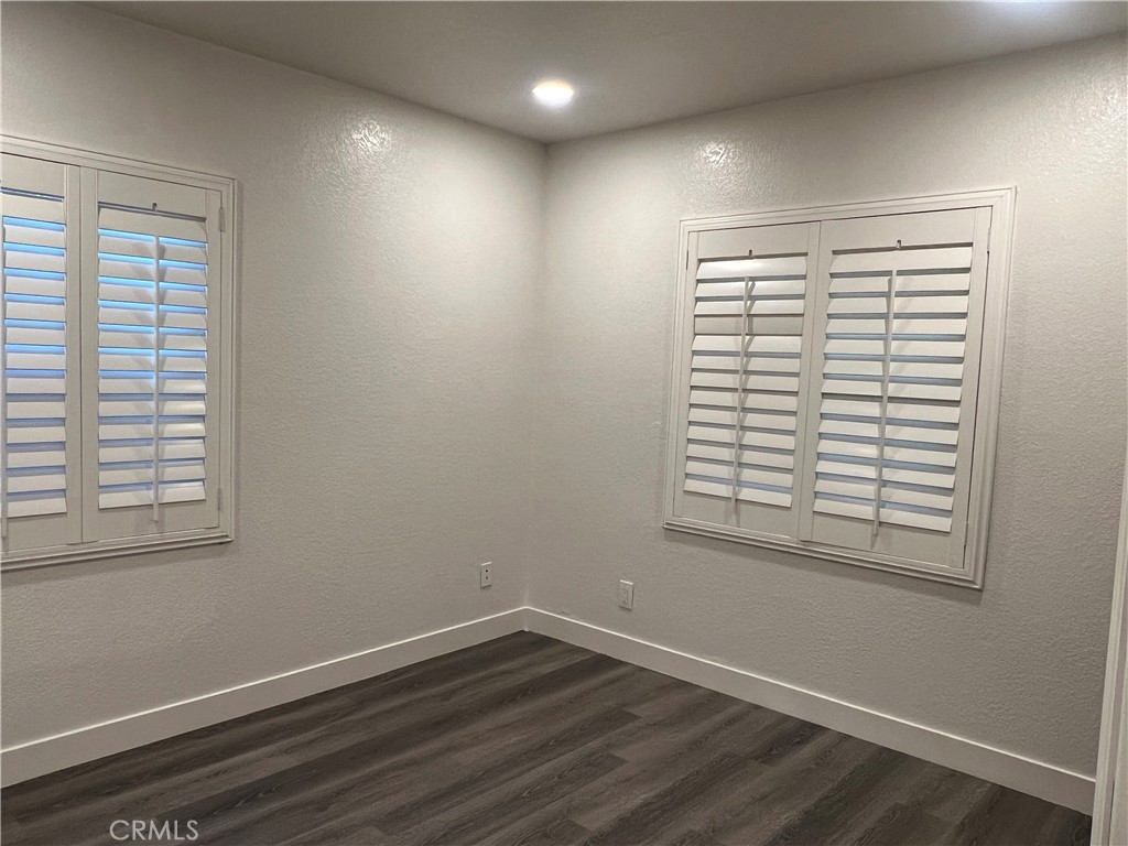 MLS #WS25270771 image #9