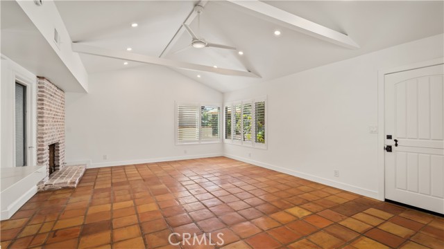 Detail Gallery Image 7 of 33 For 304 Larkspur Ave, Corona Del Mar,  CA 92625 - 3 Beds | 2/1 Baths