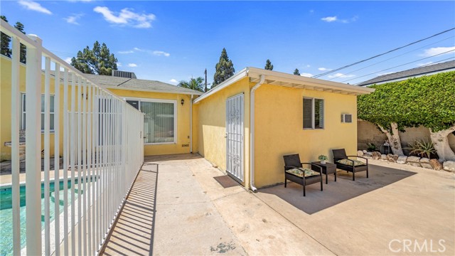 16053 Devonshire Street, Granada Hills CA: https://media.crmls.org/medias/6ccd527e-dd6a-4a15-9132-d040fad7a71c.jpg
