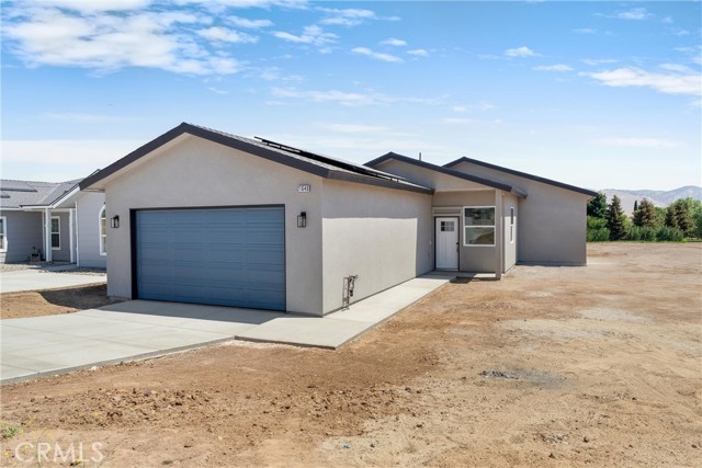 Detail Gallery Image 1 of 26 For 21640 Loop St, Tehachapi,  CA 93561 - 3 Beds | 2 Baths
