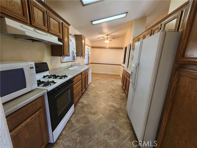 Detail Gallery Image 12 of 30 For 45465 25th St #176,  Lancaster,  CA 93535 - 3 Beds | 2 Baths