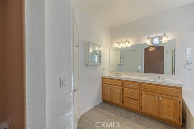 Detail Gallery Image 14 of 17 For 2104 W Avenue J6, Lancaster,  CA 93536 - 3 Beds | 2 Baths