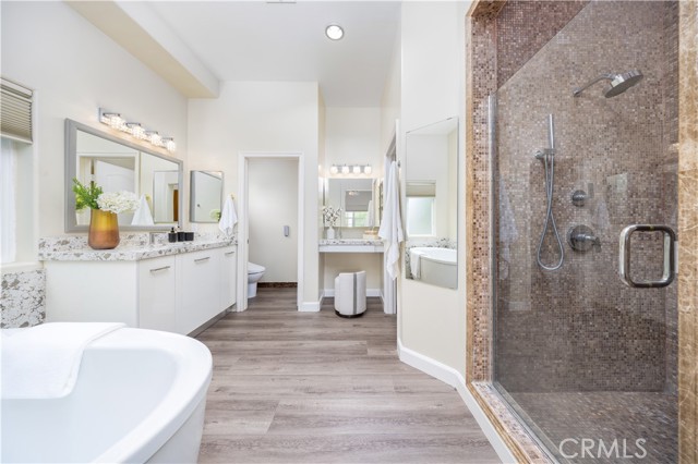 Image 10 of 72 For 2122 Meteora Way