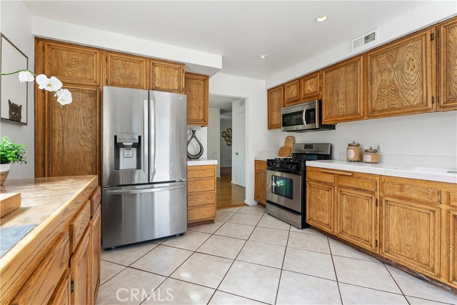 Detail Gallery Image 12 of 41 For 24692 Tabuenca, Mission Viejo,  CA 92692 - 4 Beds | 3 Baths